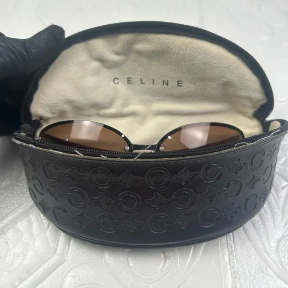 Celine Women’s Sunglasses with Embossed Logo Case Rimless Brown Gradient Lenses Celine SC 1125 300 – Vintage Frames Company main image 4